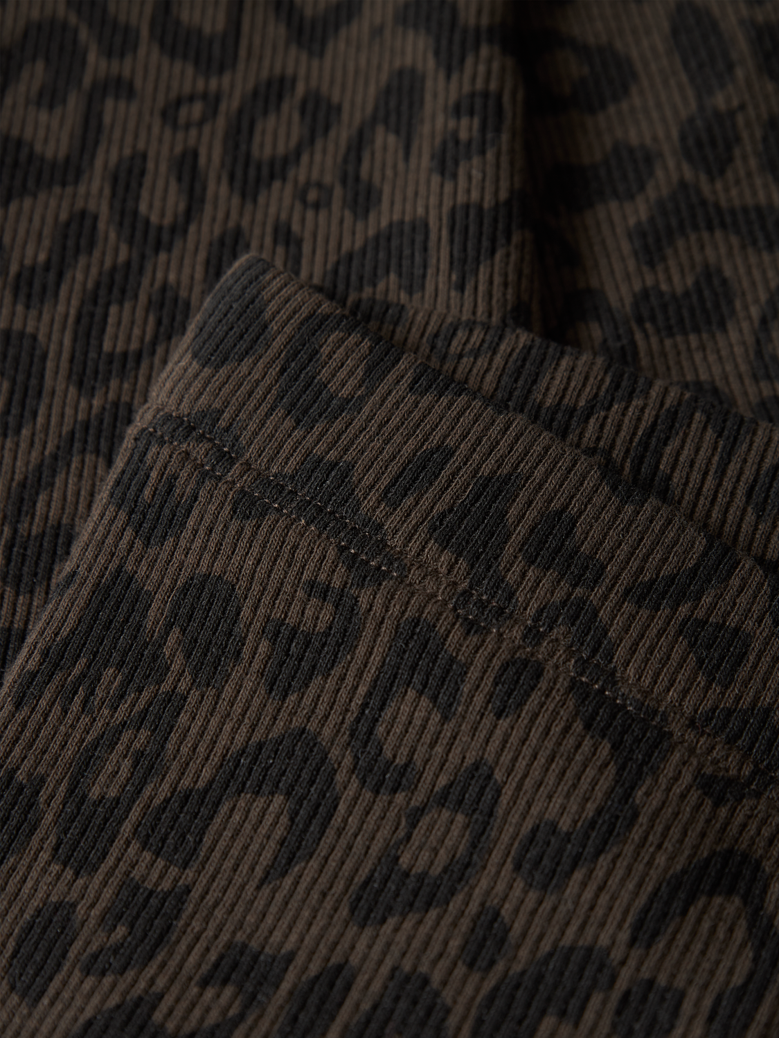 model_shot-front_full